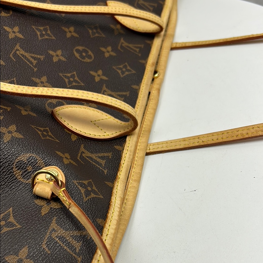 Louis Vuitton Monogram Brown Tan Tote with Leather Trim - Picture 7 of 17